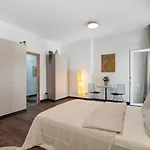 Loftly Hindenburgdamm 85 Charite - 45m2 - Self Check-in - 300mbit 公寓 *