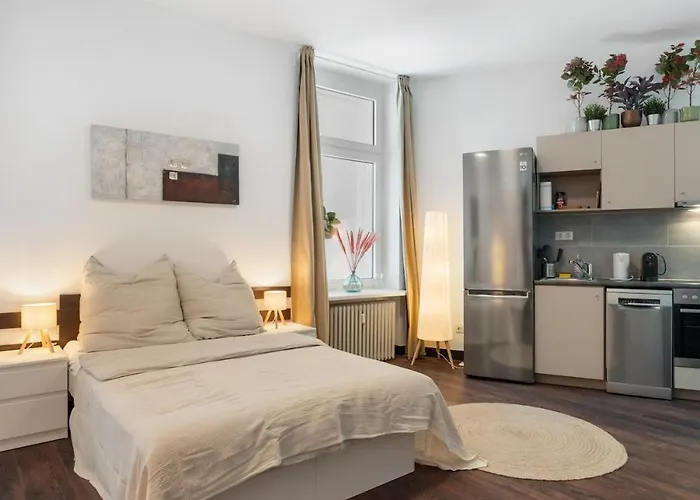 Loftly Hindenburgdamm 85 Charite - 45m2 - Self Check-in - 300mbit * Berlin