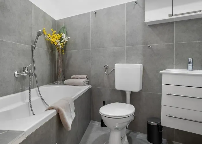 Loftly Hindenburgdamm 85 Charite - 45m2 - Self Check-in - 300mbit شقة