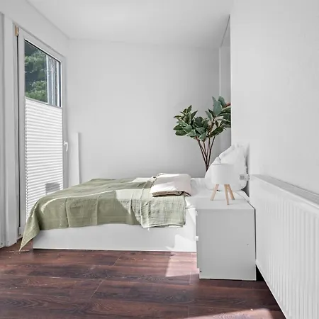 Loftly Hindenburgdamm 85 Charite - 45m2 - Self Check-in - 300mbit Apartment *