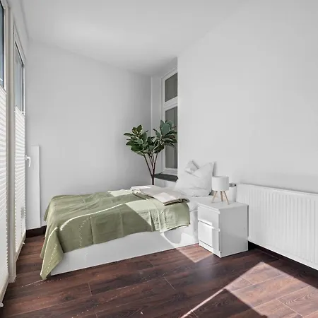 Loftly Hindenburgdamm 85 Charite - 45m2 - Self Check-in - 300mbit * Berlin