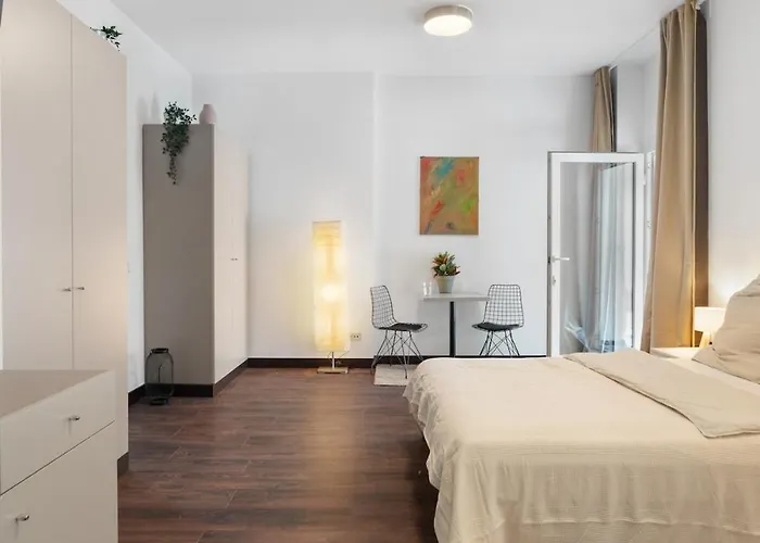 Loftly Hindenburgdamm 85 Charite - 45m2 - Self Check-in - 300mbit