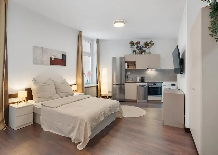 Loftly Hindenburgdamm 85 Charite - 45m2 - Self Check-in - 300mbit Apartamento Berlim